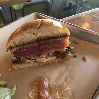 Hopdoddy Burger Bar - Burgers Near Me - Webster, Texas