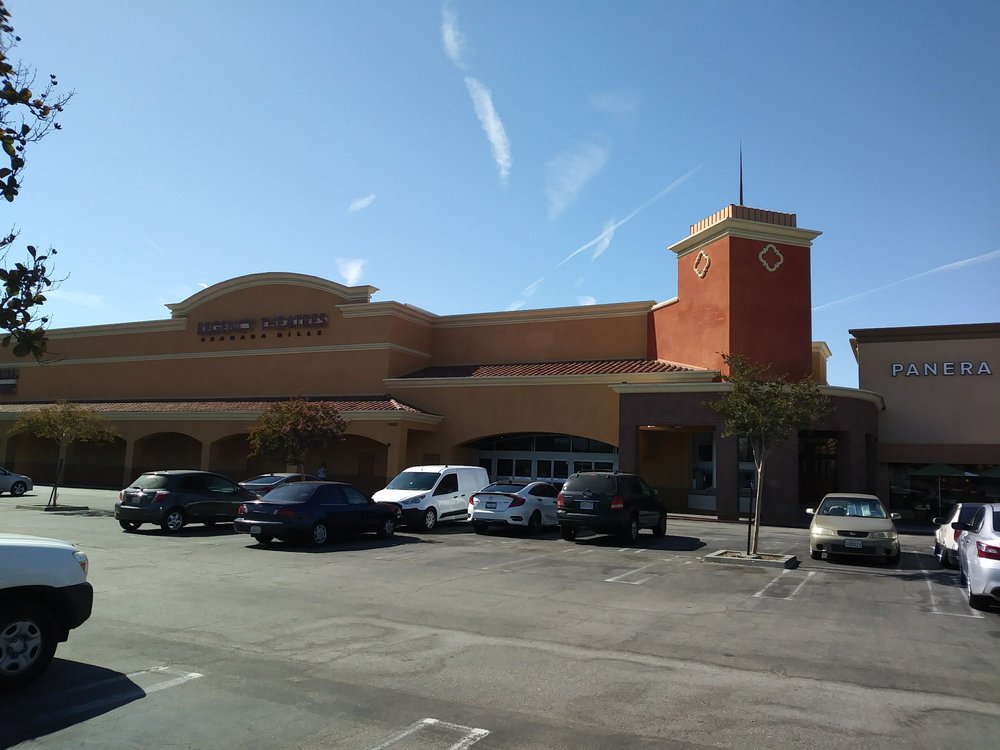 REGENCY THEATERS 76 Photos & 262 Reviews 16830 Devonshire St