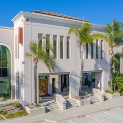 San Diego Tax Professionals - Main Entrance at Tierrasanta Gateway Plaza Office Building - 6050 Santo Road