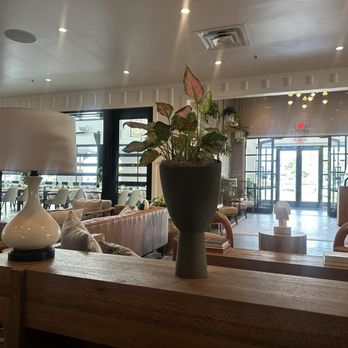 Sixty Vines - New American Near Me - Orlando, Florida