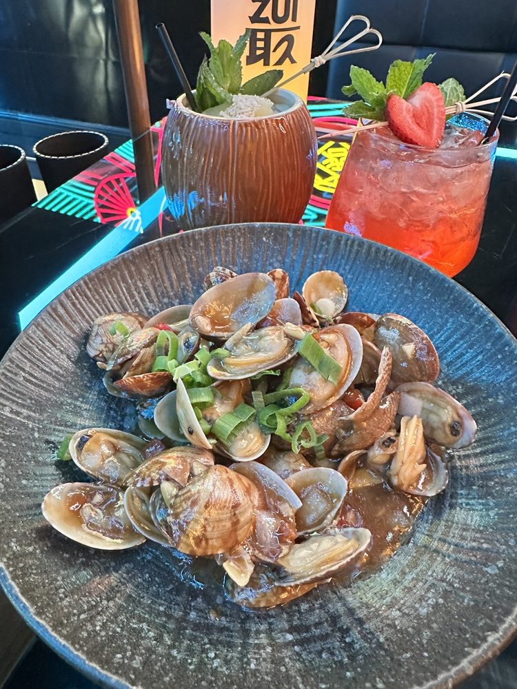 ZUI BEER BAR Updated March 2024 91 Photos & 11 Reviews 5649 Yonge