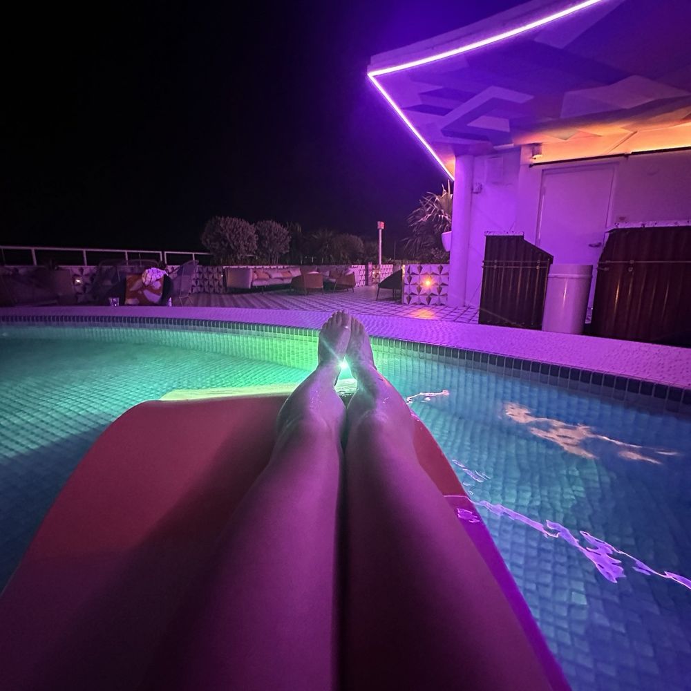 Moxy Miami South Beach - Neon vibes on rooftop pool - Hotels Near Me - Miami Beach, Florida Moxy Miami South Beach - Neon vibes on rooftop pool - Hotels Near Me - Miami Beach, Florida