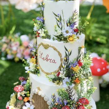 Cakery By Knarik - Custom Cakes Near Me - Los Angeles, California
