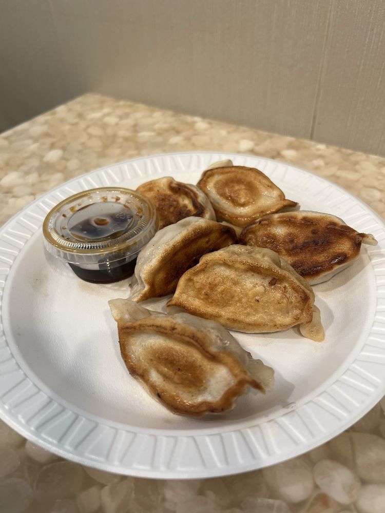 Food from Mama's Taste