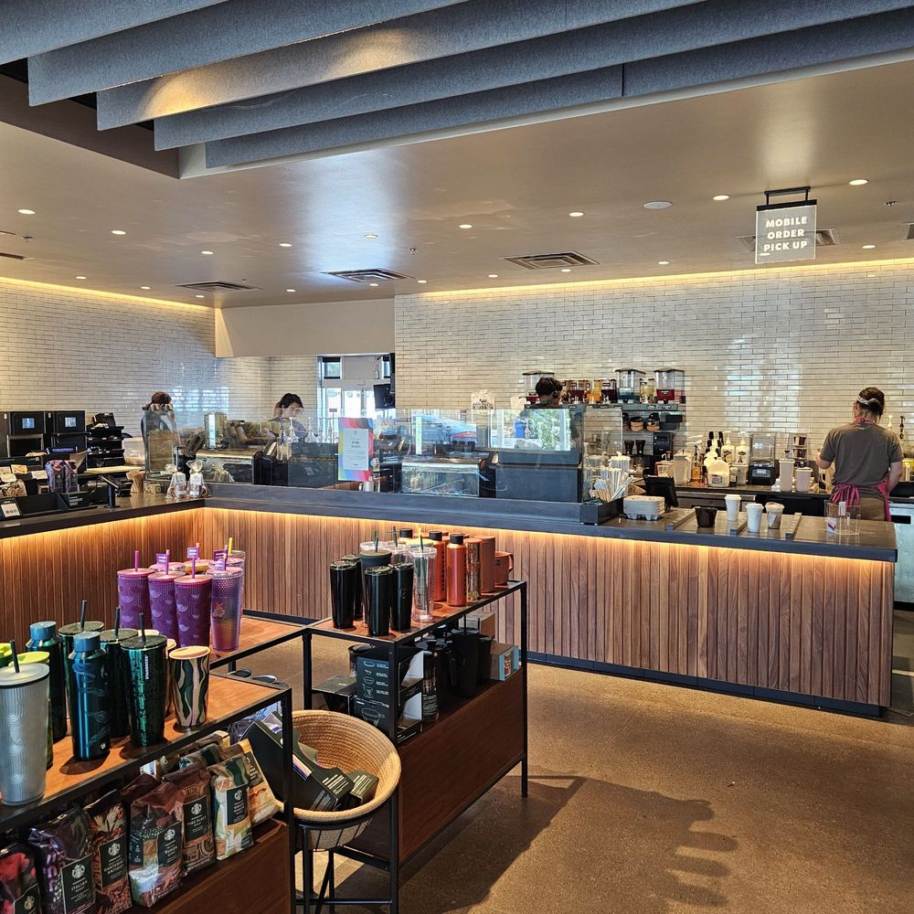 Starbucks - Baristas at work - Coffee & Tea Near Me - Phoenix, Arizona Starbucks - Baristas at work - Coffee & Tea Near Me - Phoenix, Arizona