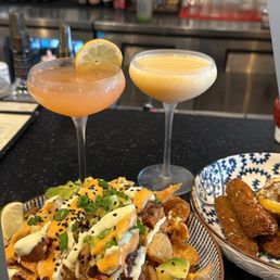 Tuna nachos