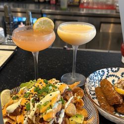 Tuna nachos