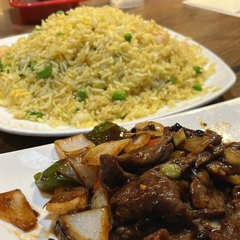 Congee Queen - two plates of food on a table - Chinese Near Me - Toronto, Ontario Congee Queen - two plates of food on a table - Chinese Near Me - Toronto, Ontario