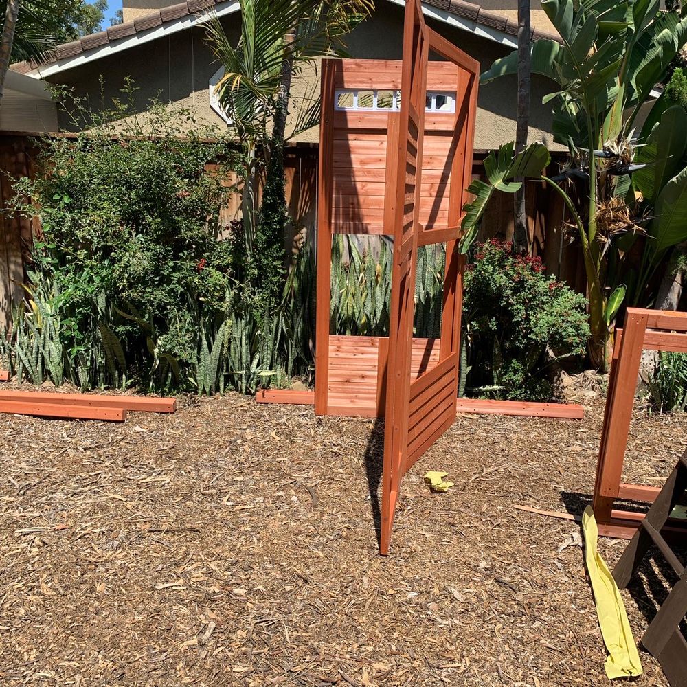 Slide of Mario Handyman