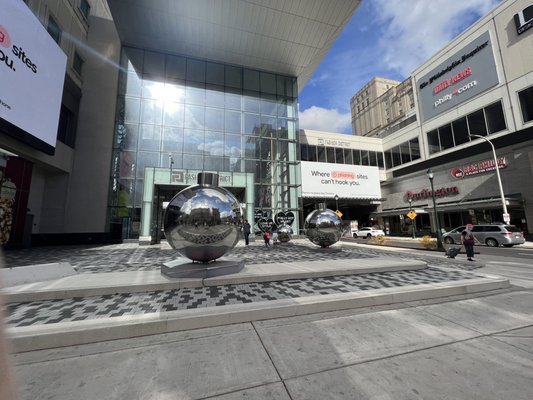 Fashion District Philadelphia by null