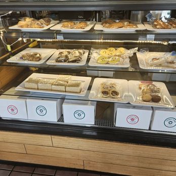 Donut King - Bakeries Near Me - Kensington, Maryland