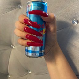 Yes, I know they're long. Yes, I can wipe my butt. I love this salon. Thank you NV Nails for putting up with my shenanigans.