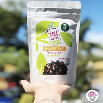 Hierro Light - a hand holding a bag of tea - Desserts Near Me - Doral, Florida