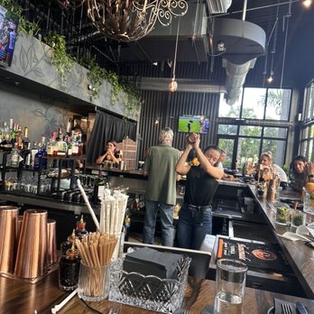 Thorn - Such a cool place.  Love the vibe and ambience here - Cocktail Bars Near Me - Miami, Florida