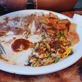 Maria’s Mexican Restaurant - Breakfast huevos rancheros - Mexican Near Me - Barstow, California Maria’s Mexican Restaurant - Breakfast huevos rancheros - Mexican Near Me - Barstow, California