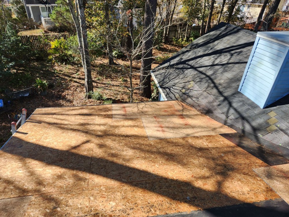 Slide of Donnie Long Roofing