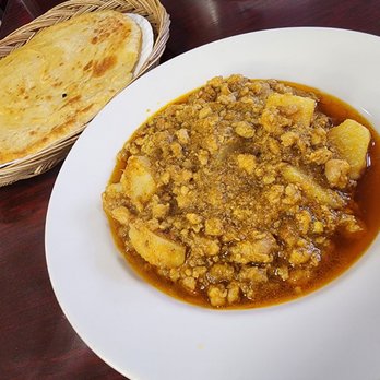 Dera Restaurant - Chicken keema aloo and plain paratha - Indian Near Me - Jackson Heights, New York Dera Restaurant - Chicken keema aloo and plain paratha - Indian Near Me - Jackson Heights, New York