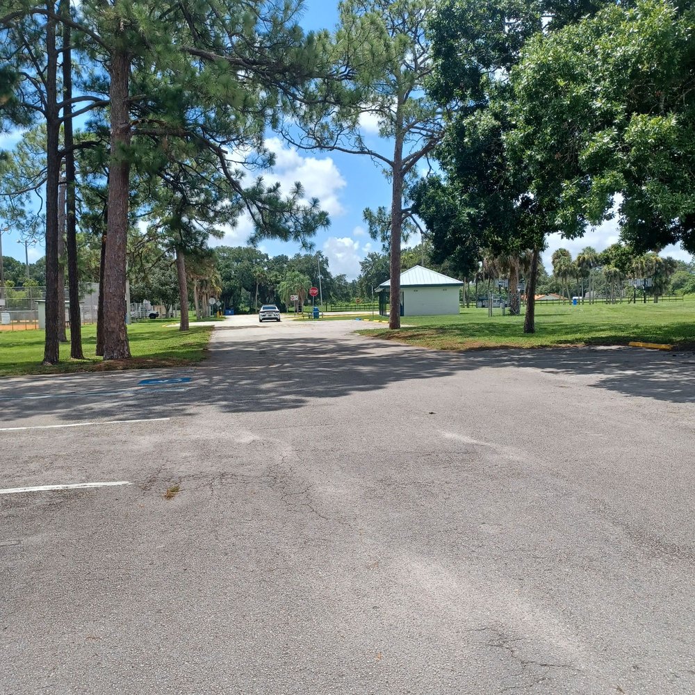 Fred Lee Park Image