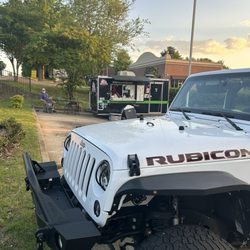Food truck with picnic table on the side