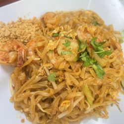 Karen Asian Market - No recommend to order pad Thai