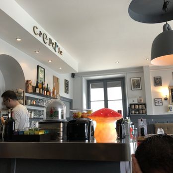 La Place - Creperies Near Me - Versailles, 78