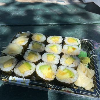 Kyoto - Avocado roll - Japanese Near Me - Berkeley, California