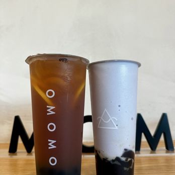 OMOMO Tea Shoppe - Super Lemon Oolong Tea and Ubae - Coffee & Tea Near Me - Irvine, California