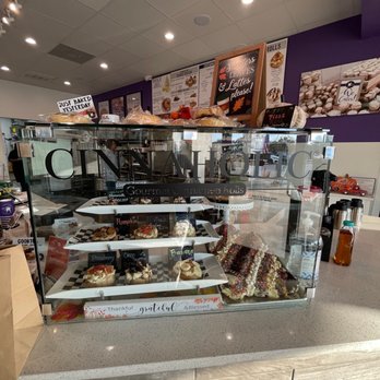 Cinnaholic - Bakeries Near Me - Oak Ridge North, Texas