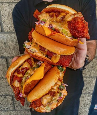 Dave's Hot Chicken by null
