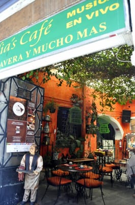 Celias Café by null