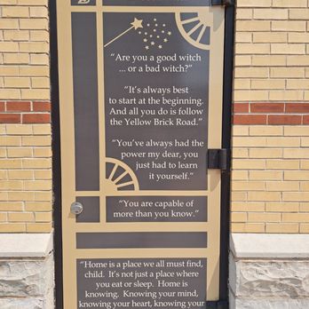 Oz Plaza - Parks Near Me