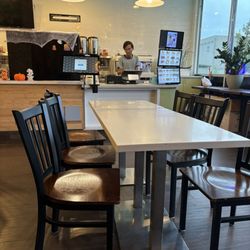 I-Tea SR - Clean and neat, but we were the only people there at 6 PM on Friday, which made it feel a little lonely.