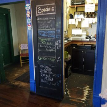 On Q Smokehouse Grill - Specials Board - Smokehouse Near Me - St. Leo, Florida