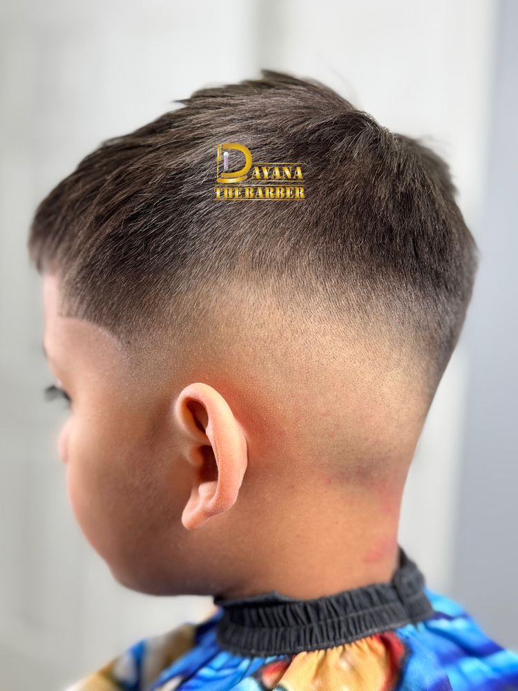 Dayana The Barber Logo