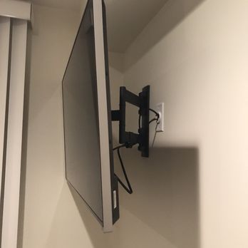 MediaVerge - Tv in second bedroom - TV Mounting Near Me MediaVerge - Tv in second bedroom - TV Mounting Near Me