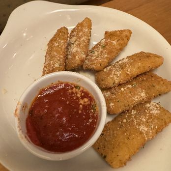 Olive Garden Italian Restaurant - fried mozarella - Italian Near Me - High Point, North Carolina