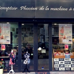 Comptoir Phocéen de la Machine à Coudre - La vitrine (parking réservé à la clientèle!)