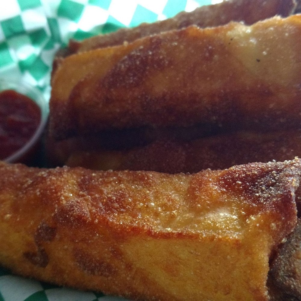 Gingerz Sportz Pub And Grill - Mozzarella sticks - American Near Me - Milwaukee, Wisconsin Gingerz Sportz Pub And Grill - Mozzarella sticks - American Near Me - Milwaukee, Wisconsin