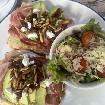 Carlota Home Bakery - Avocado toast with Serrano ham - Bakeries Near Me - Playa del Carmen, ROO