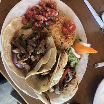 Playa Lancheros - Seafood Near Me - Isla Mujeres, ROO