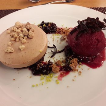 Brennhaus Behl - Lebkuchen-Mousse mit Glühwein-Sorbet - German Near Me - Blankenbach, BY