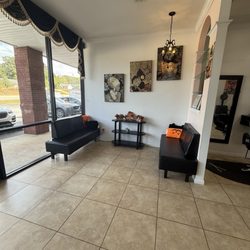 Bene’s Dominican Salon - Interior, waiting area