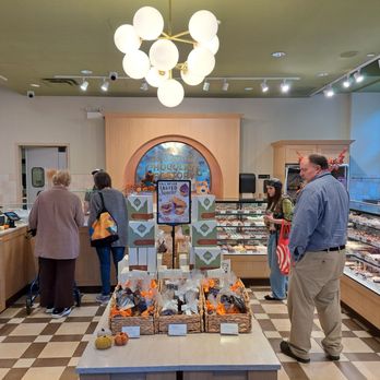 Rocky Mountain Chocolate Factory - Chocolatiers & Shops Near Me - Chicago, Illinois Rocky Mountain Chocolate Factory - Chocolatiers & Shops Near Me - Chicago, Illinois