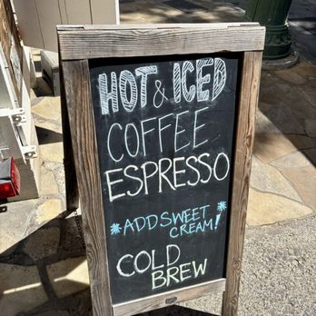 Coffee Window Waikiki - Coffee & Tea Near Me - Honolulu, Hawaii