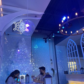 Popfancy Dessert Bar - Winter Wanderlust themed area - Desserts Near Me - Houston, Texas Popfancy Dessert Bar - Winter Wanderlust themed area - Desserts Near Me - Houston, Texas