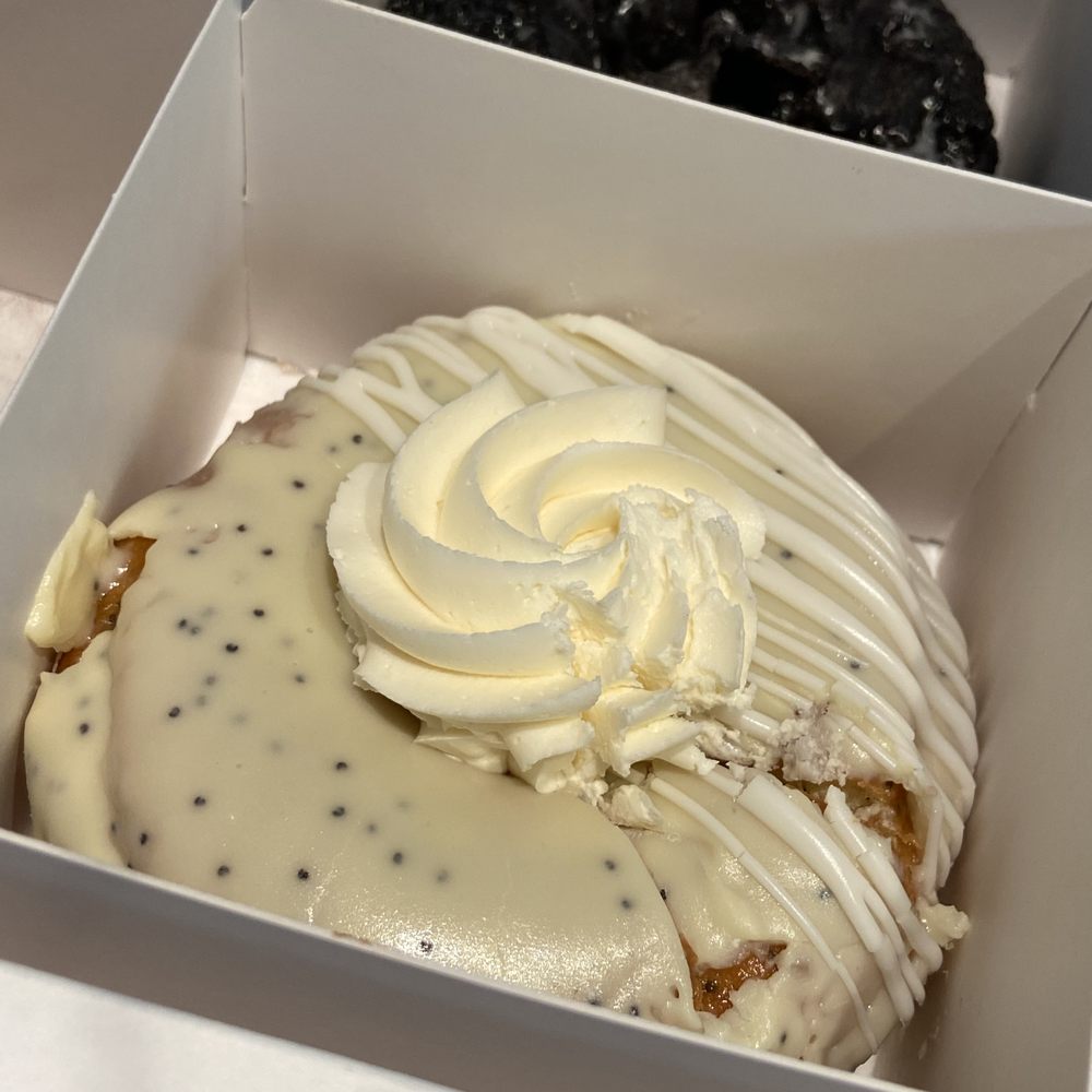 Beacon Doughnuts - Lemon poppyseed donut - Donuts Near Me - Chicago, Illinois Beacon Doughnuts - Lemon poppyseed donut - Donuts Near Me - Chicago, Illinois