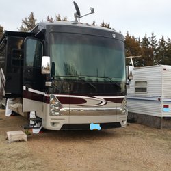 Melody Acres Rv Park - Our space and our very close neighbor