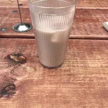 Doña - Strawberry horchata -- before I took a sip. Hard to understand why didn't fill up the cup (or use a smaller one). - Mexican Near Me - Oakland, California