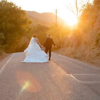 Sunol's Casa Bella - Road Portrait Location - Venues & Event Spaces Near Me - Sunol, California Sunol's Casa Bella - Road Portrait Location - Venues & Event Spaces Near Me - Sunol, California