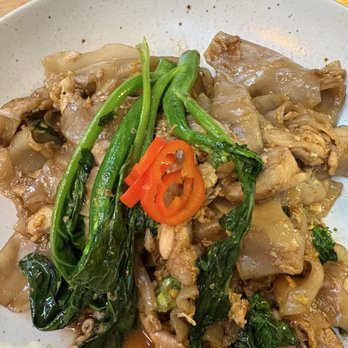 KRAAM Thai - Phad See Ew with Chicken - Thai Near Me - New York, New York